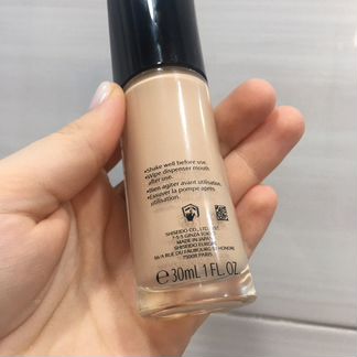 Тональный крем shiseido skin glow,N2