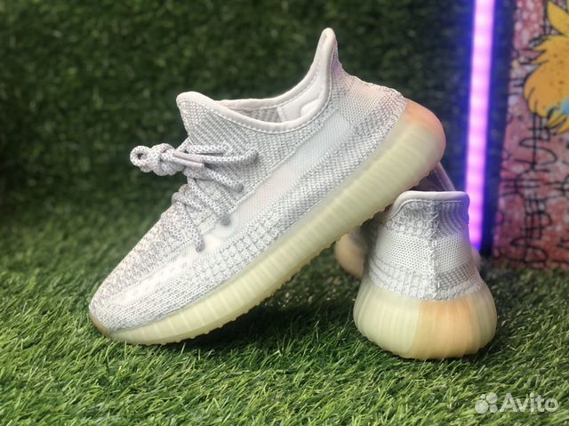 Кроссовки Adidas Yeezy Boost