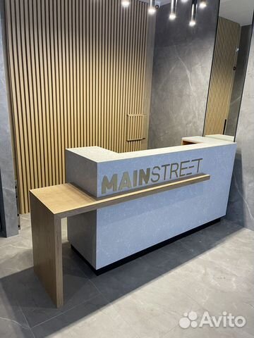 Стойка ресепшен из камня