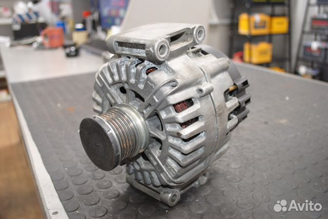 Генератор Mercedes Benz Sprinter 2.1 CDi б/у