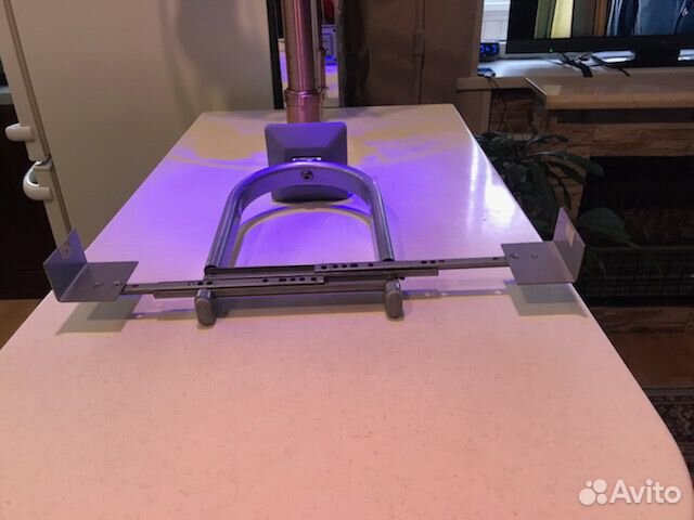 Настенный кронштейн для TV техники