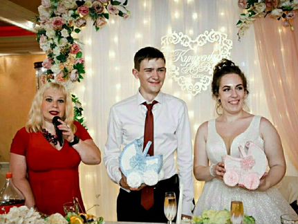 Ведущая+музыкальное сопровождение+дым+светомузыка