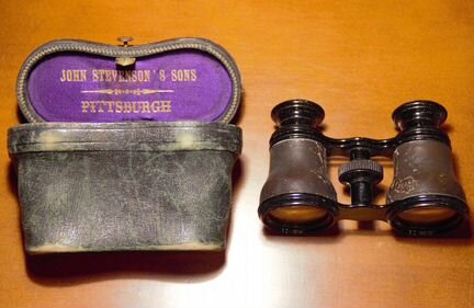 Старинный театральный бинокль John Stevensons Sons