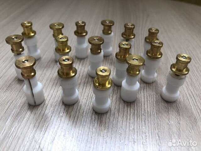 фторопластовые стойки. ножки фторопластовые для термостола. фторопластовая втулка кпп приора. втулка рычага кпп на l200. фторопластовые стойки.