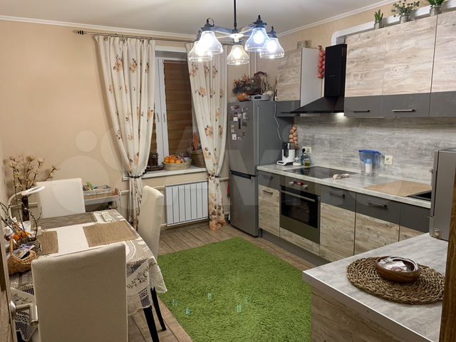 2-к. квартира, 61 м², 4/9 эт.