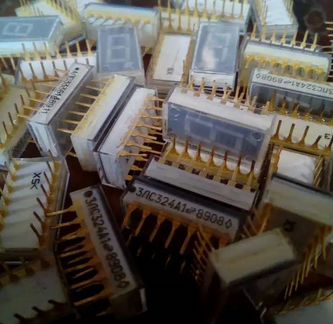 Схематика скупка радиодеталей. Радиодетали на лом к1102. Радиолом 54 Новосибирск радиолом 54 Новосибирск. Дорогие радиодетали. Скупщики радиодеталей.