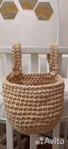 Корзинка-кормашек на кроватку