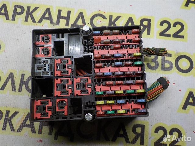 Блок предохранителей Ford Fusion 2002-2012