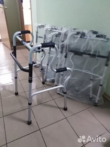 Ходунки для инвалидов (можно на прокат)