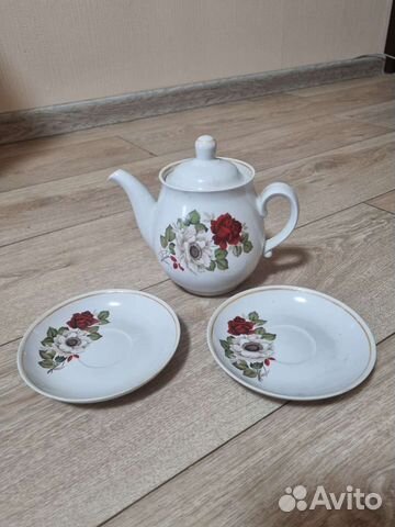 Чайник и блюдце