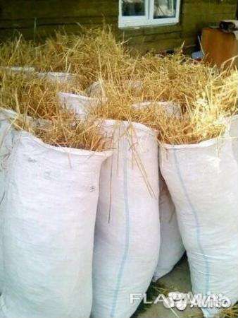 Продам овсяную солому,сено в мешках