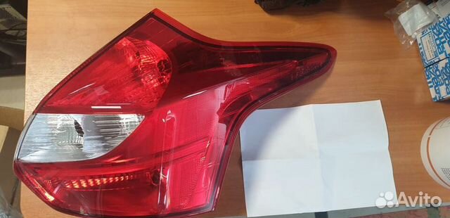 Фонарь задний правый Focus 3 хэтчбек