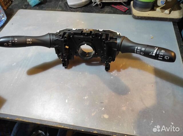 Продаю подрулевой переключатель Nissan Qashqai j11