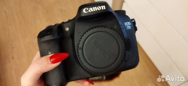 Зеркальный фотоаппарат canon 7d