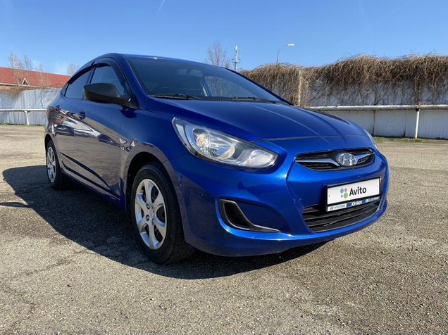 Solaris безопасность. Hyundai Solaris 2012 1.6 at серебристый хэтчбек