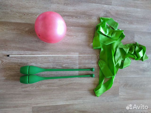 Булавы, мяч, лента