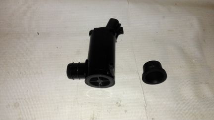 Мотор омывателя лобового стекла toyota corolla