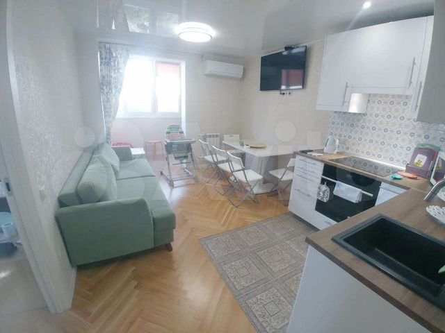 1-к. квартира, 42 м², 8/12 эт.