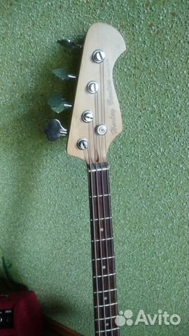 Бас гитара + комбик + процессор