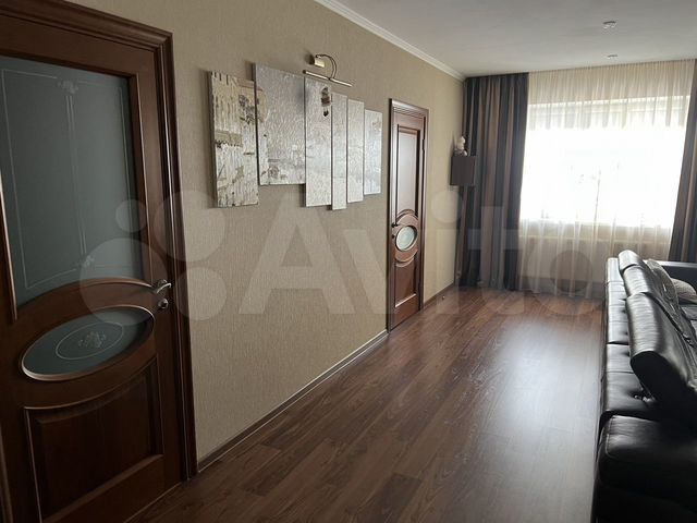 4-к. квартира, 215 м², 9/10 эт.