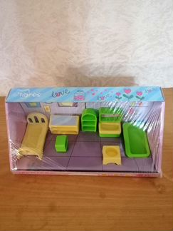 Игрушки. Набор для кукол спальня