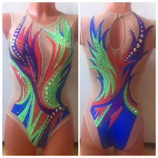 Пошив купальников для синхронного плавания