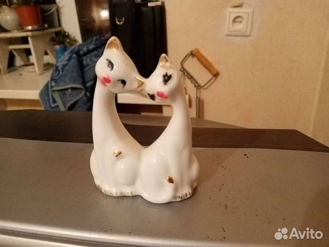 Статуэтка влюбленные коты