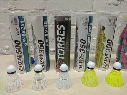 Ракетки, воланчики, мячи для бадминтона