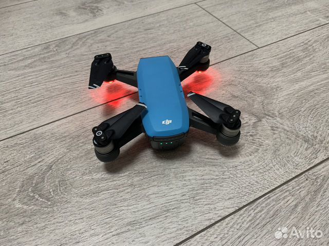 Дрон dji спарк