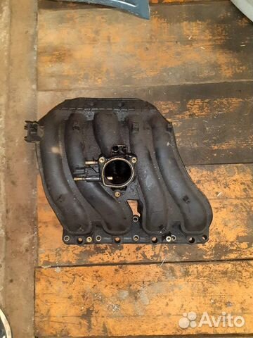 Коллектор впускной Peugeot 406 EW7