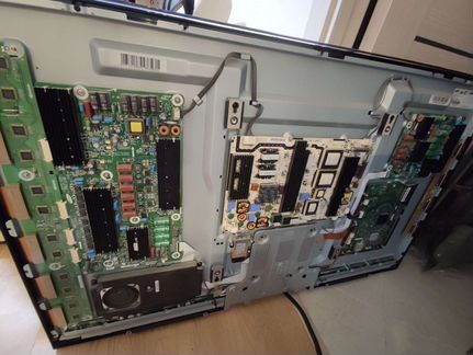 Телевизор Samsung PS50C6500TW разбита матрица