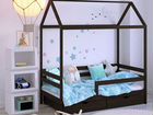 Детские кроватки домик из дерева