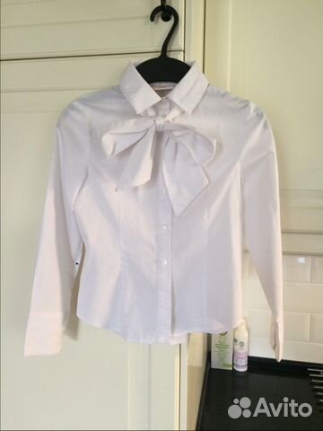 Продам белую блузку для школы
