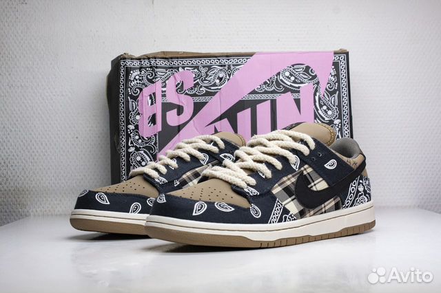 Nike Dunk SB Low “Travis Scott”