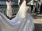 Свадебное платье со шлейфом и пышное объявление продам
