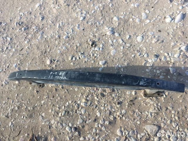 Усилитель переднего бампера Фольксваген Пассат Б