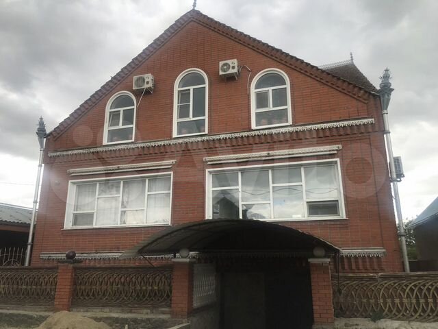 Дом 213,3 м² на участке 6 сот.