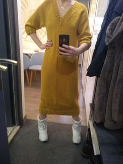 Вязаное платье миди