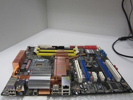 Материнская плата asus P5E