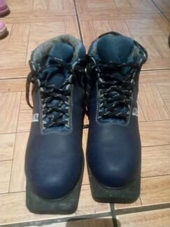 Ботинки лыжные