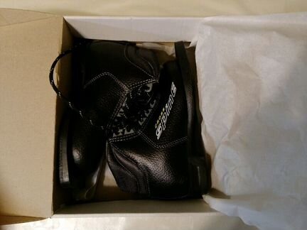 Новые лыжные ботинки Spine 30р