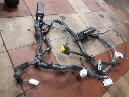 Проводка передней левой двери Hyundai ix35 2011