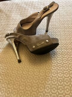 Босоножки женские