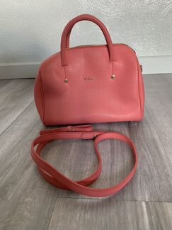 Кожаная розовая сумка Furla на молнии