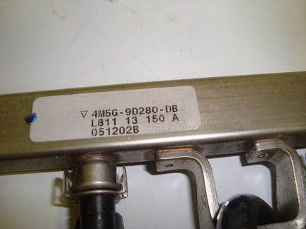 Топливная рампа Ford C-Max aoda 2006