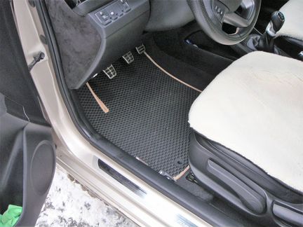 Коврики в салон для Kia Rio. Новые
