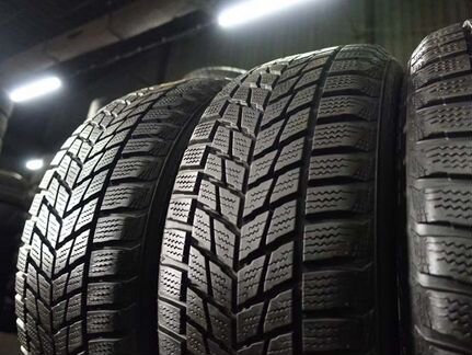 215 45 18 bridgestone blizzak lm22 i s