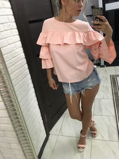 Кофточка с воланами