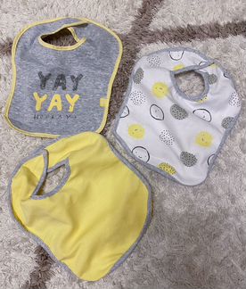 Новые слюнявчики