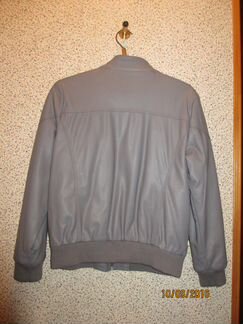 Куртка- бомбер и пиджаки 50-52 р-р